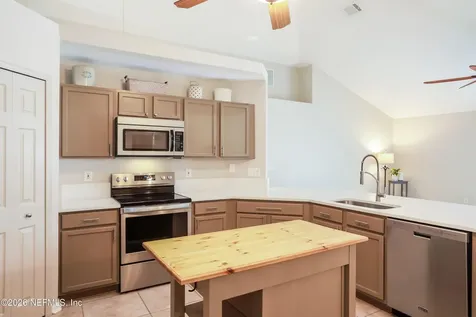 825 S Lilac Loop Jacksonville FL 32259