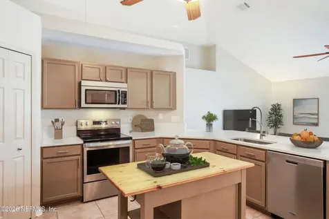825 S Lilac Loop Jacksonville FL 32259