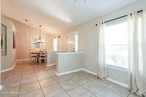 825 S Lilac Loop Jacksonville FL 32259