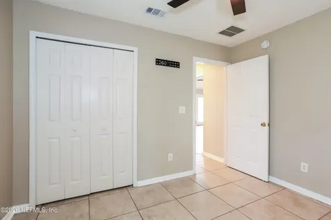 825 S Lilac Loop Jacksonville FL 32259