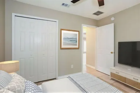 825 S Lilac Loop Jacksonville FL 32259