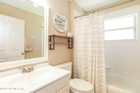825 S Lilac Loop Jacksonville FL 32259