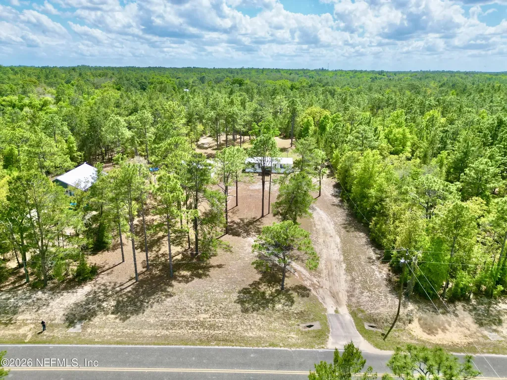 175 Whirlwind Loop Hawthorne FL 32640