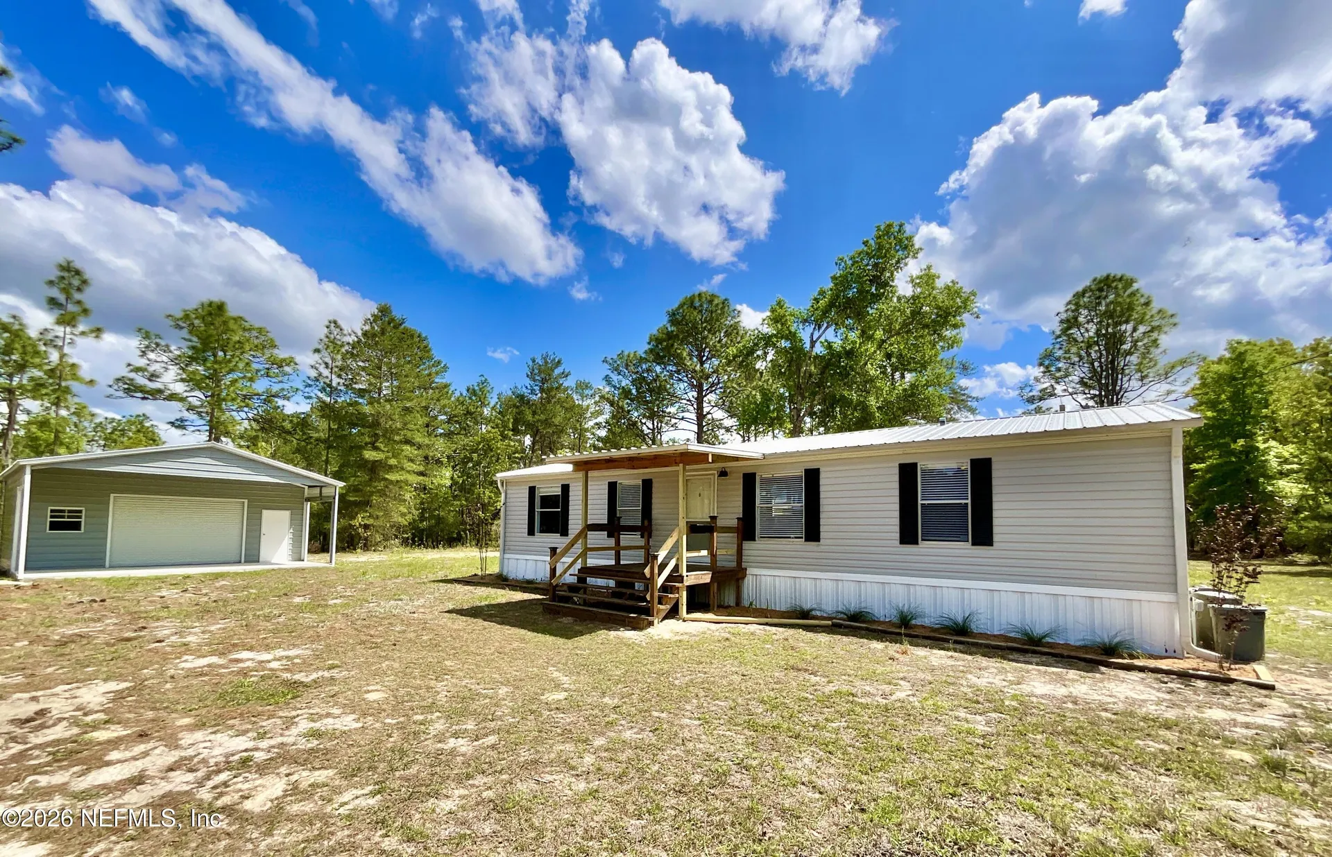 175 Whirlwind Loop Hawthorne FL 32640