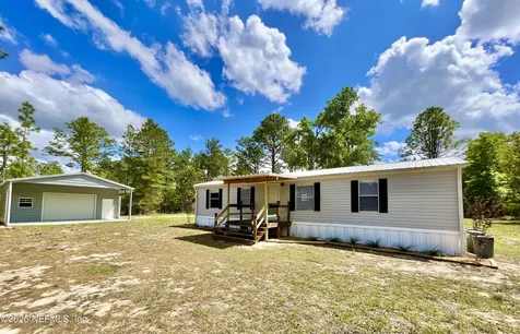 175 Whirlwind Loop Hawthorne FL 32640
