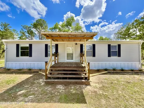 175 Whirlwind Loop Hawthorne FL 32640