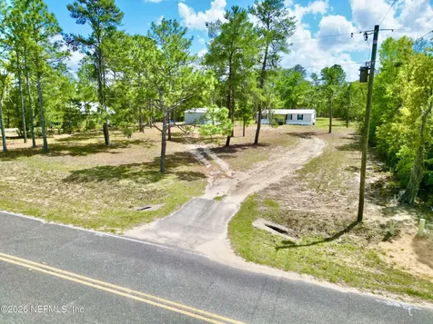 175 Whirlwind Loop Hawthorne FL 32640