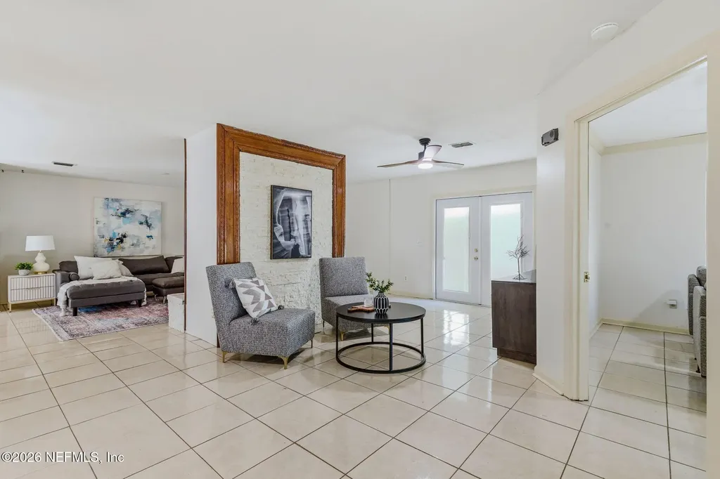 6821 Caballero Court Jacksonville FL 32217