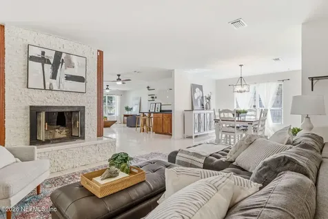 6821 Caballero Court Jacksonville FL 32217