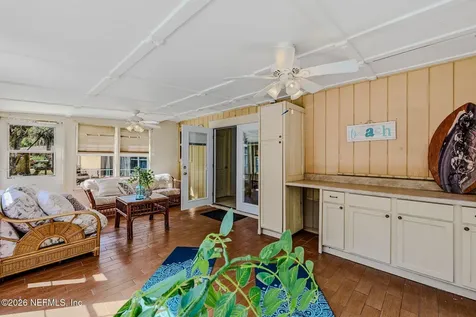 6821 Caballero Court Jacksonville FL 32217