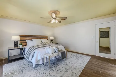 6821 Caballero Court Jacksonville FL 32217