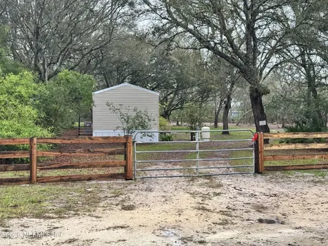 228 Browns Hammock Road Crescent City FL 32112
