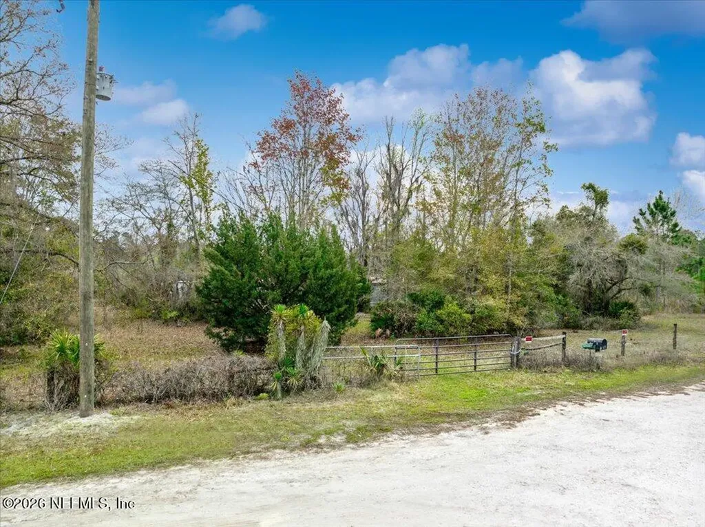 100 Kenwood Boat Ramp Road Interlachen FL 32148