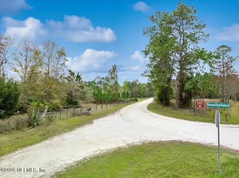 100 Kenwood Boat Ramp Road Interlachen FL 32148