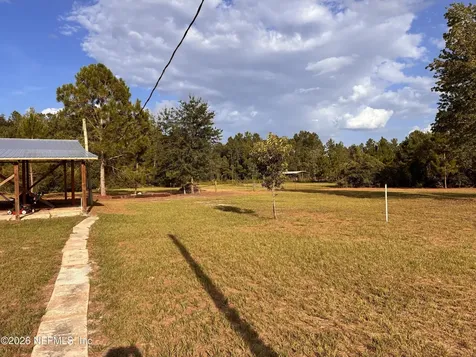 100 Kenwood Boat Ramp Road Interlachen FL 32148