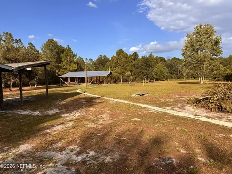 100 Kenwood Boat Ramp Road Interlachen FL 32148