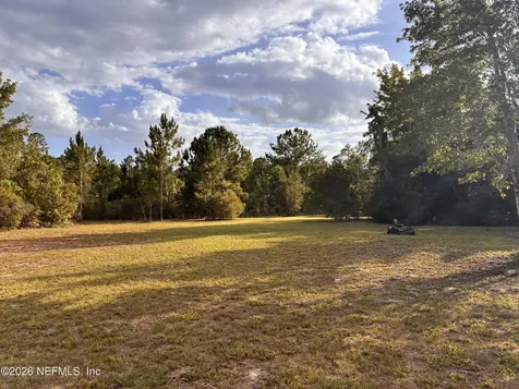100 Kenwood Boat Ramp Road Interlachen FL 32148