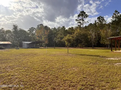 100 Kenwood Boat Ramp Road Interlachen FL 32148