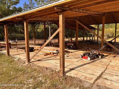 100 Kenwood Boat Ramp Road Interlachen FL 32148