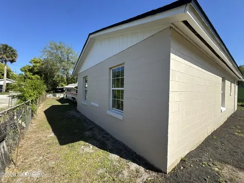 3736 Pine View Circle Jacksonville FL 32207