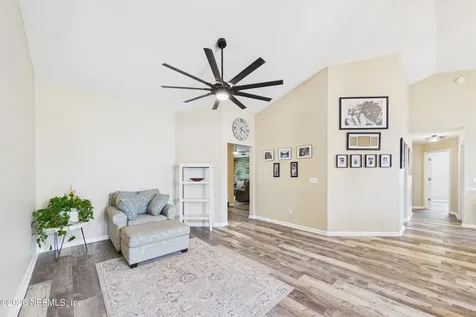 2487 Winged Elm Drive E Jacksonville FL 32246