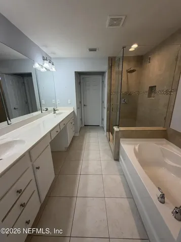 6487 White Flower Court Jacksonville FL 32258