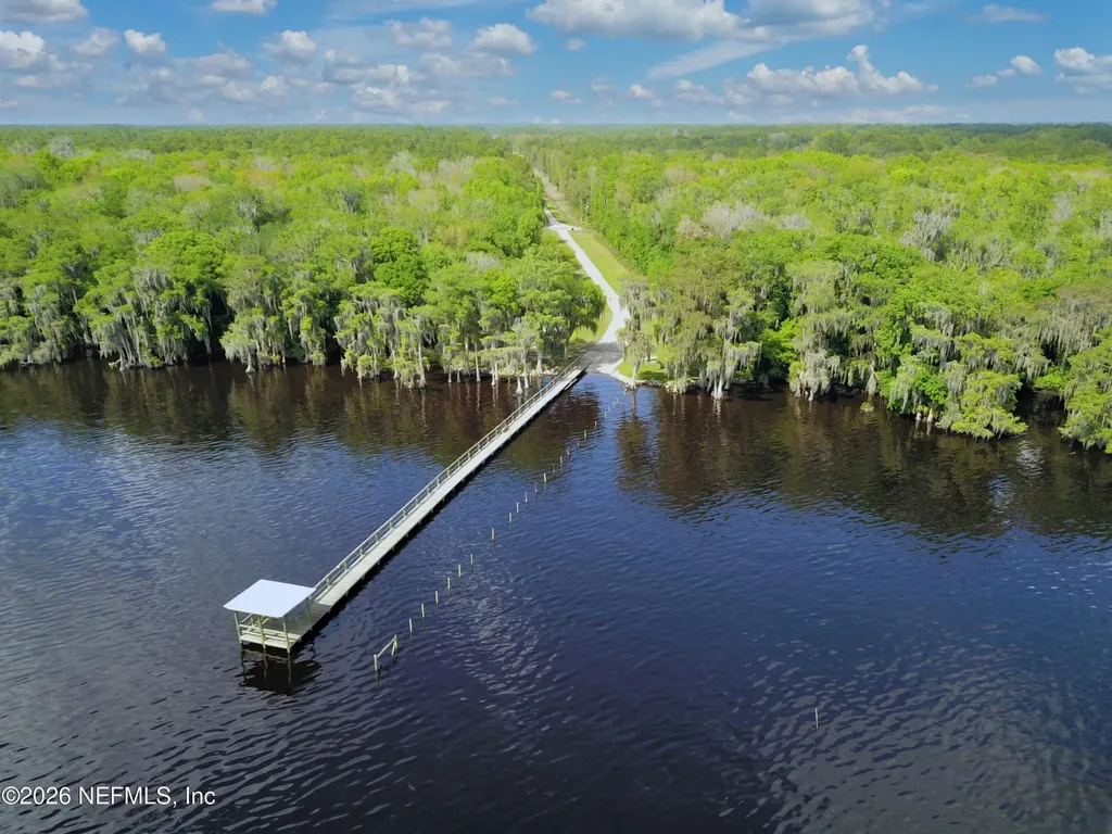 329 Chipola Drive Georgetown FL 32139