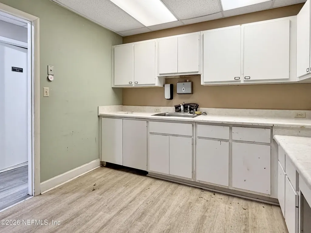 4131 University Boulevard S Jacksonville FL 32216