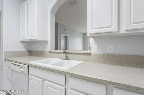 7801 Point Meadows Drive Jacksonville FL 32256