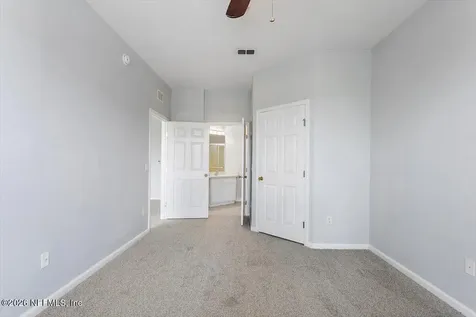 7801 Point Meadows Drive Jacksonville FL 32256