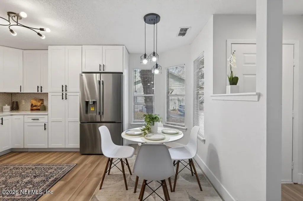 1067 Willow Cove Court W Jacksonville FL 32233