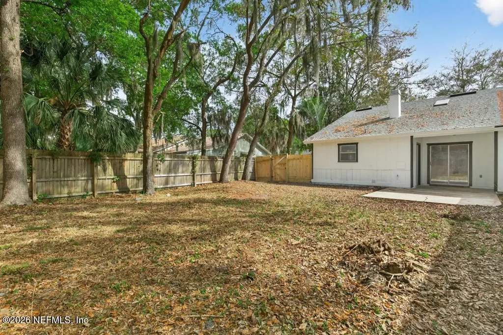 1067 Willow Cove Court W Jacksonville FL 32233