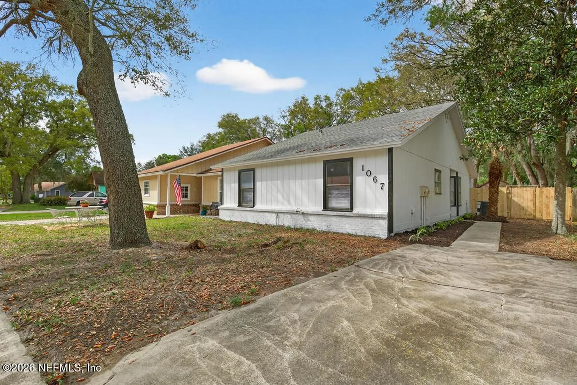 1067 Willow Cove Court W Jacksonville FL 32233
