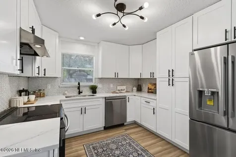 1067 Willow Cove Court W Jacksonville FL 32233
