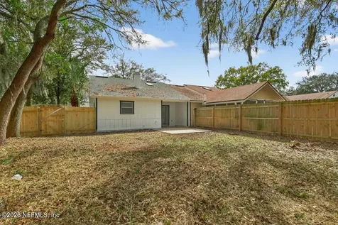 1067 Willow Cove Court W Jacksonville FL 32233