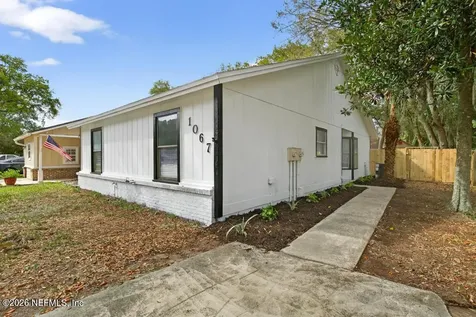 1067 Willow Cove Court W Jacksonville FL 32233
