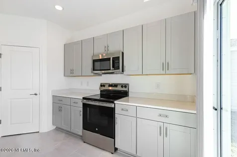 8137 Archibald Terrace Jacksonville FL 32219