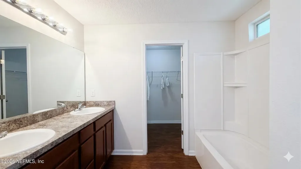5462 Village Pond Court Jacksonville FL 32210
