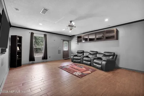 4340 Queensway Drive Jacksonville FL 32257