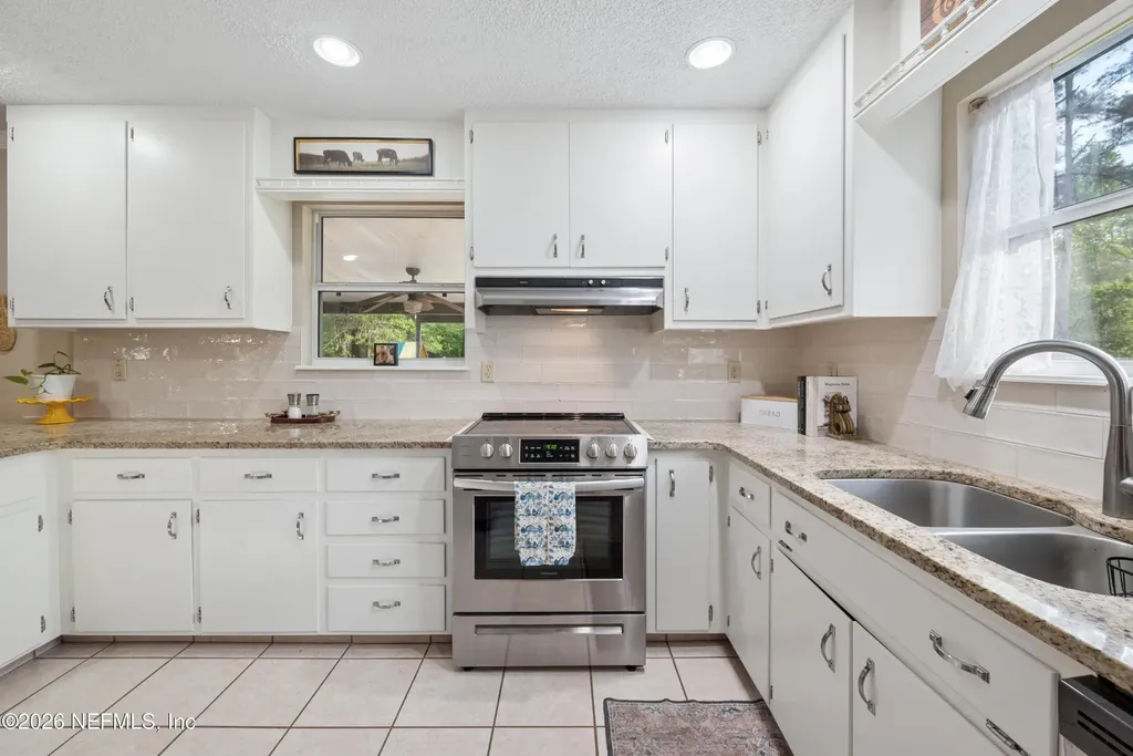 20021 SE 88th Trail Lake Butler FL 32054