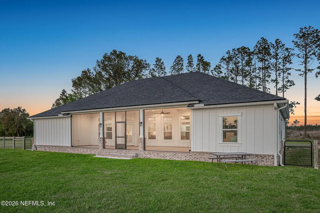 7206 T And G Farm Lane Macclenny FL 32063