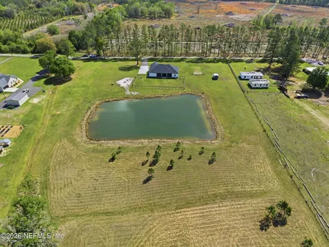 7206 T And G Farm Lane Macclenny FL 32063