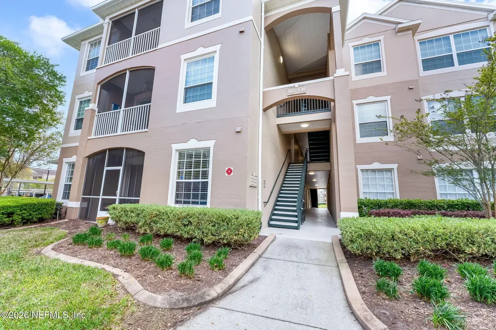 7990 Baymeadows Road E Jacksonville FL 32256