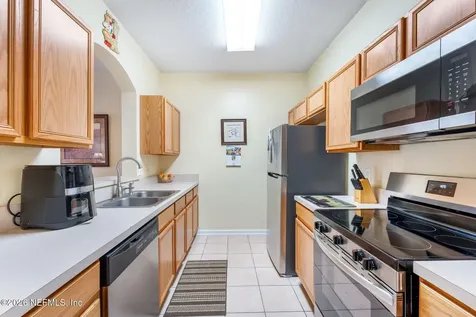 7990 Baymeadows Road E Jacksonville FL 32256