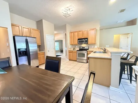 11017 Apple Blossom Trail W Jacksonville FL 32218