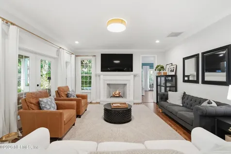 2682 Forest Circle Jacksonville FL 32257