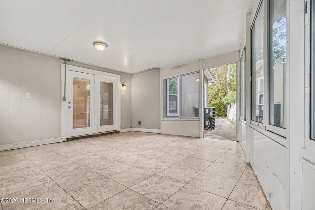 3819 Autumn Leaf Court Jacksonville FL 32246