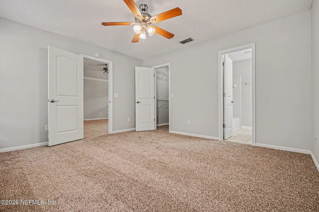 3819 Autumn Leaf Court Jacksonville FL 32246