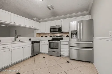 3819 Autumn Leaf Court Jacksonville FL 32246