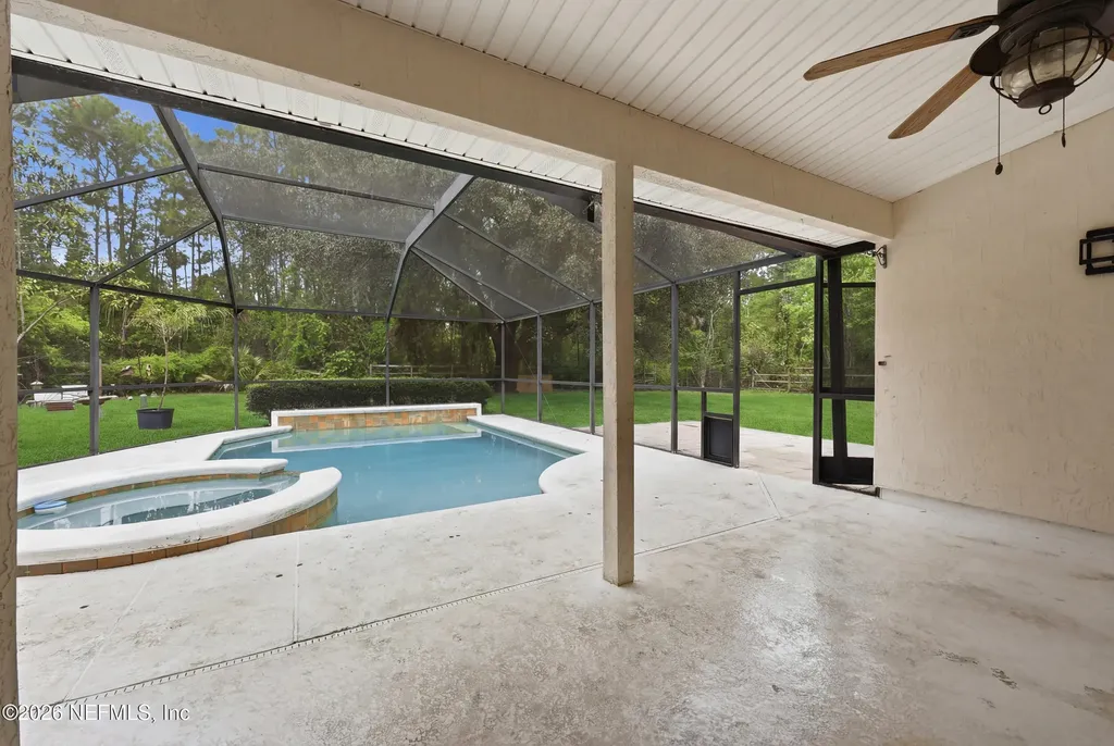285 W Silverthorn Lane Ponte Vedra FL 32081